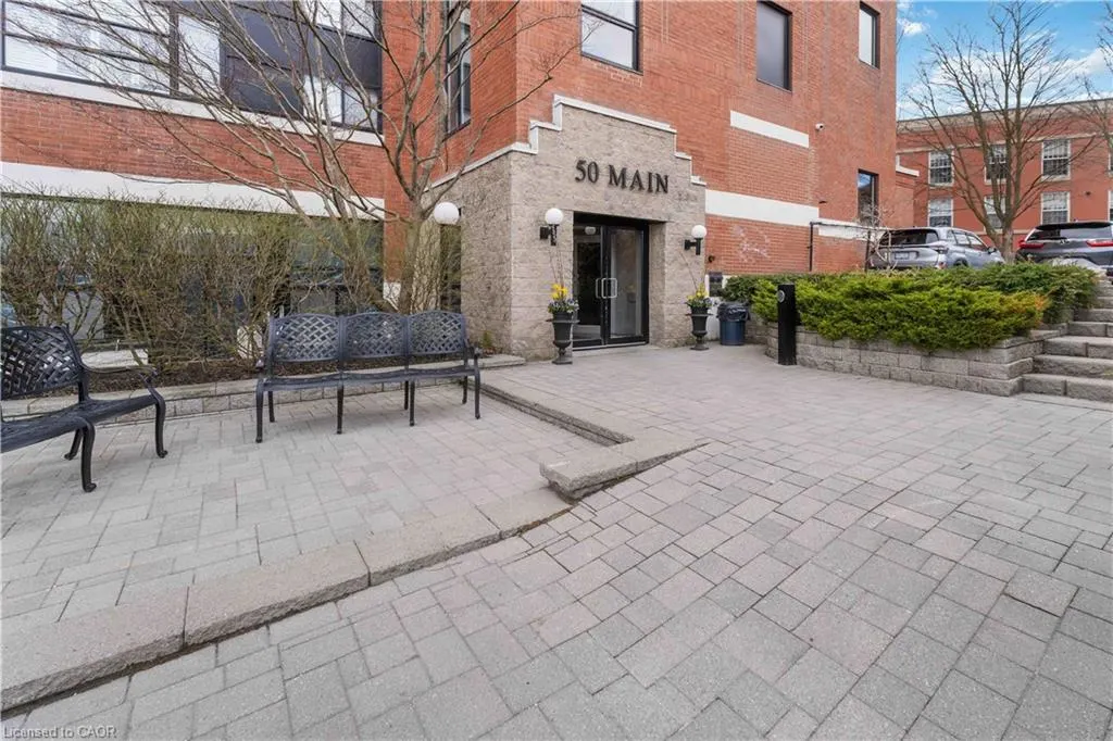 50 Main Street, #202