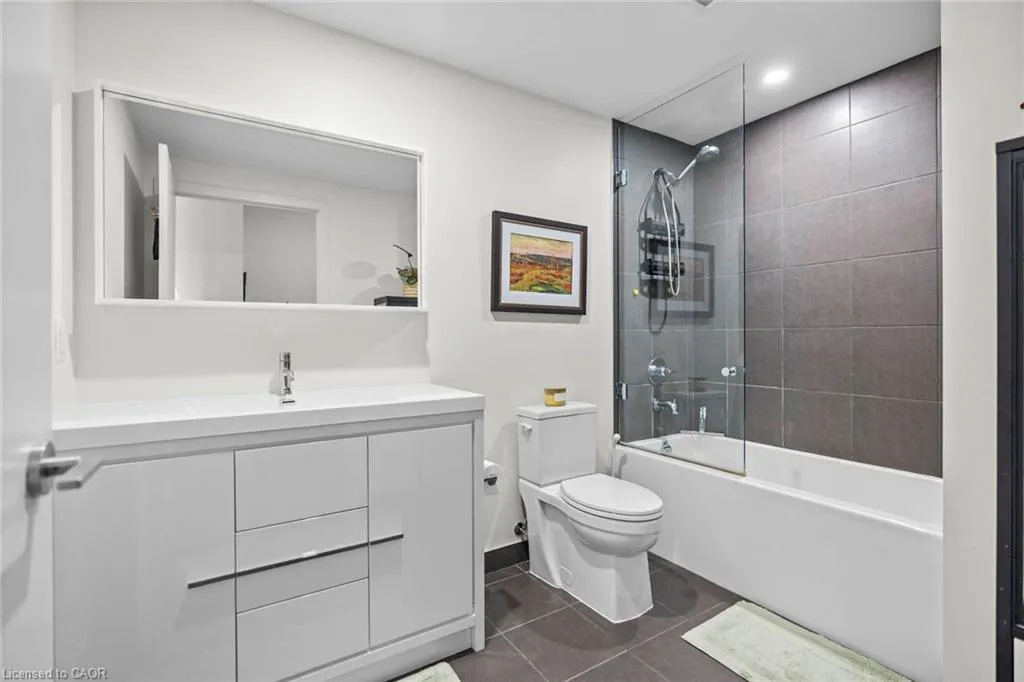 212 King William Street, #818