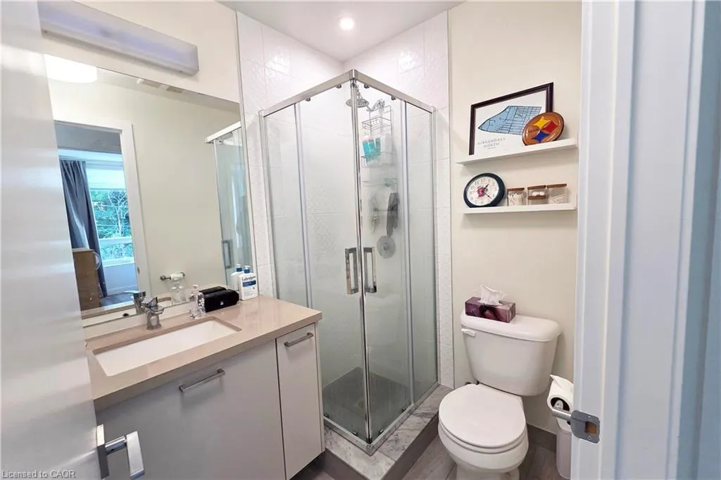 479 Charlton Avenue E, #408
