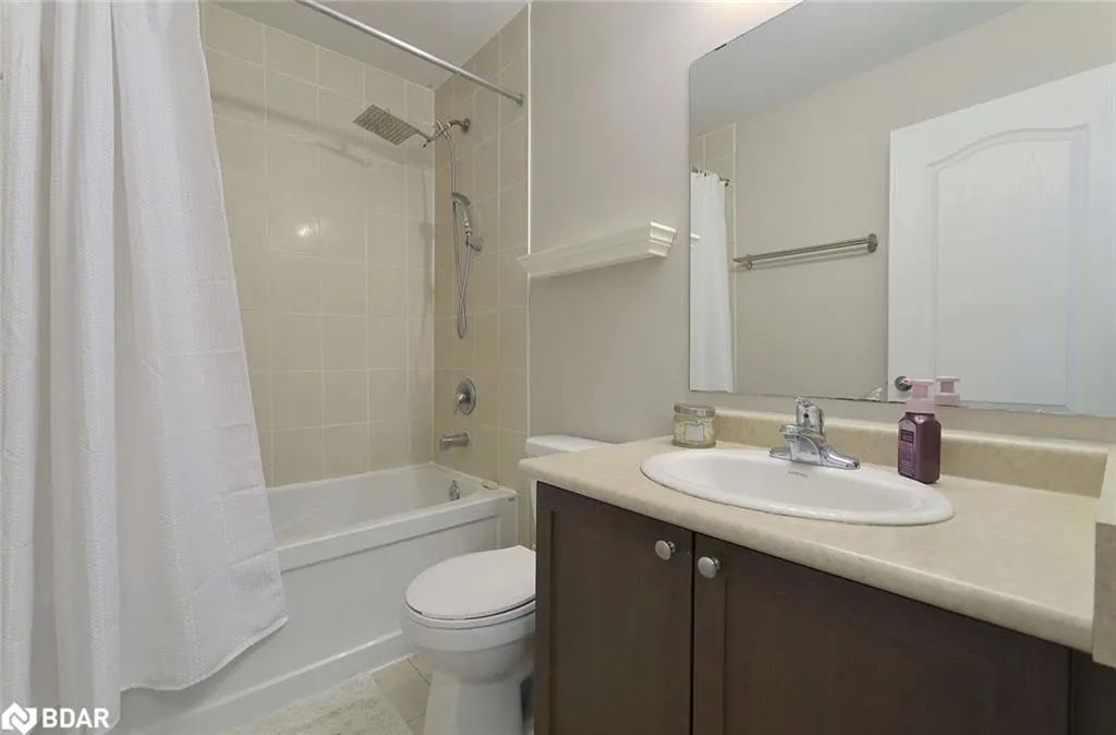 57 Ferndale Drive S, #7