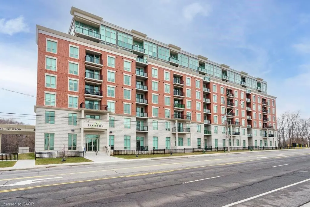 2750 King Street E, #215