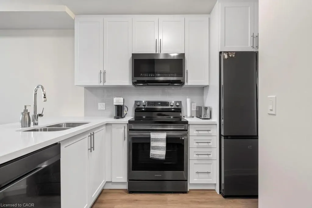 2750 King Street E, #215