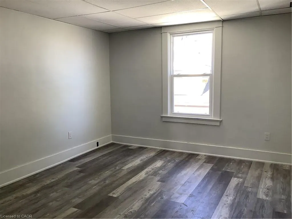 90 Kent Street S, #3