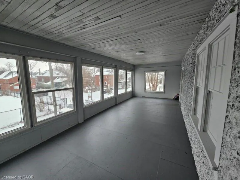 90 Kent Street S, #3