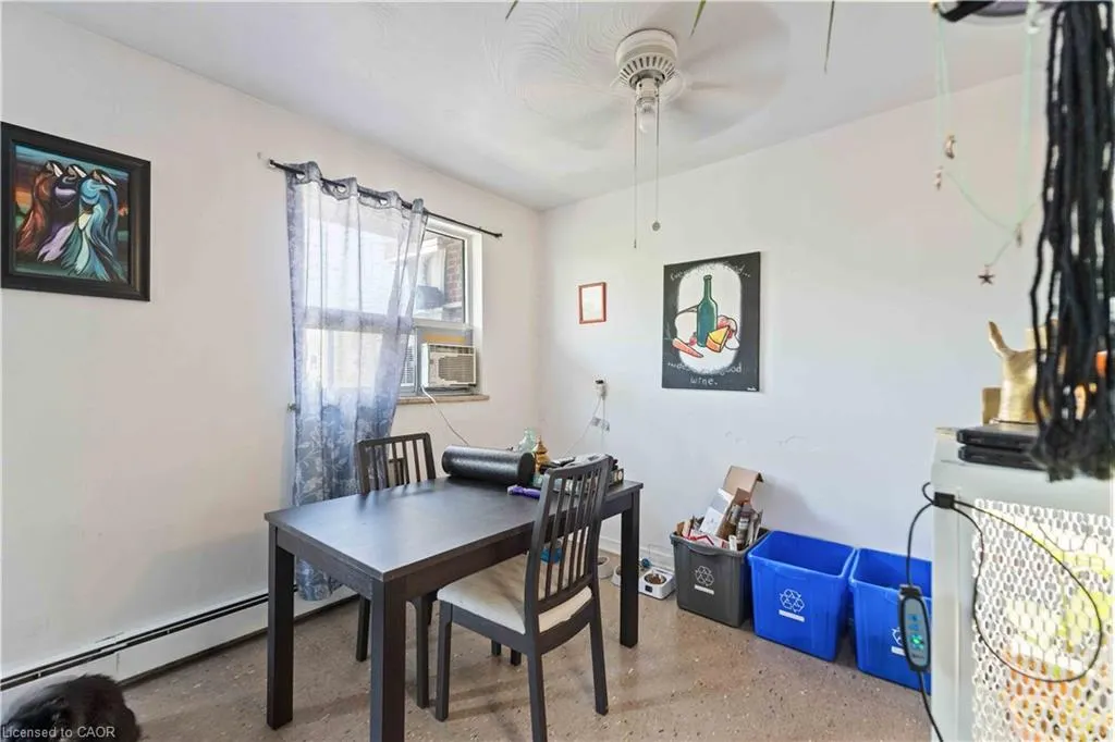 269 Parkdale Avenue N, #403