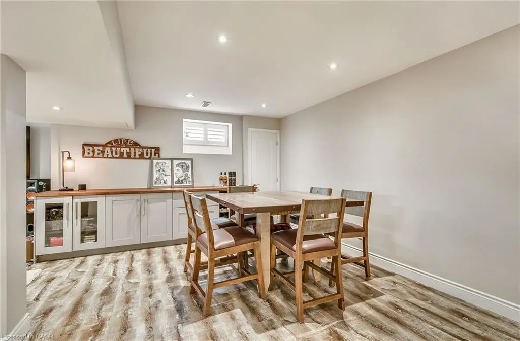 9 Valley Ridge Lane