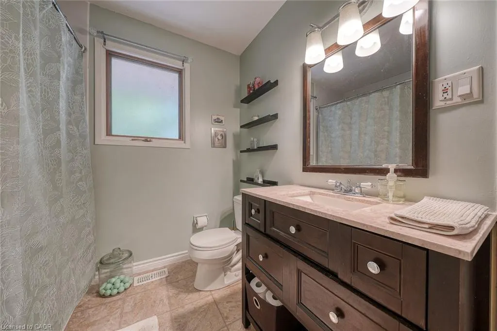 248 Vansittart Avenue