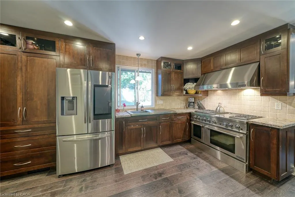 248 Vansittart Avenue
