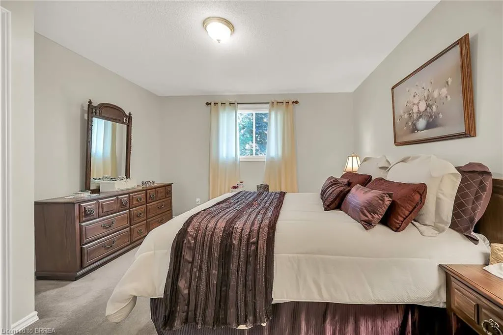 570 West Street, #20