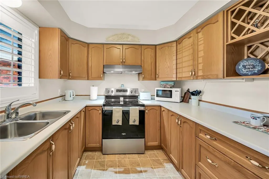 570 West Street, #20
