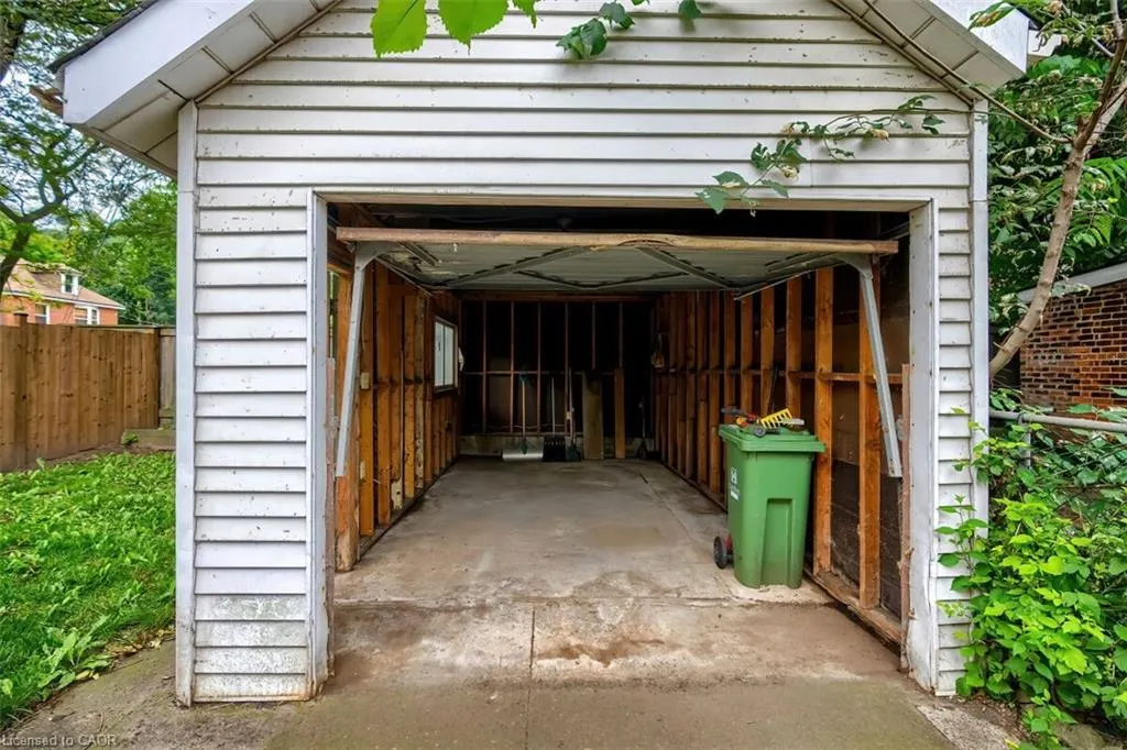 30 Webber Avenue