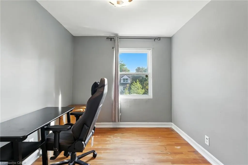 11 Eastvale Place