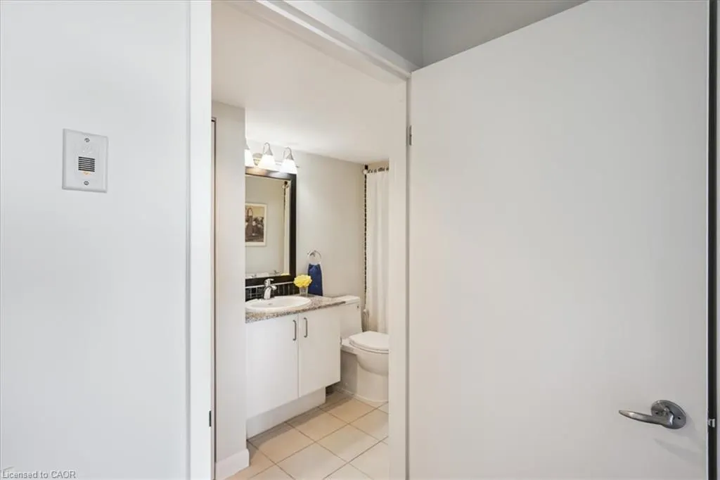 33 Sheppard Avenue, #2411