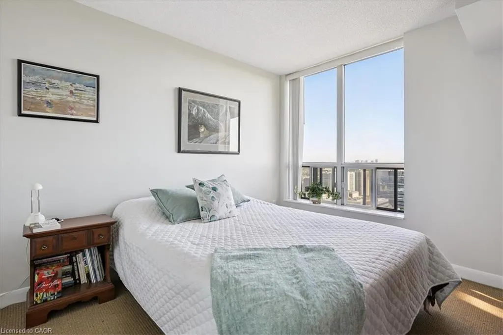 33 Sheppard Avenue, #2411