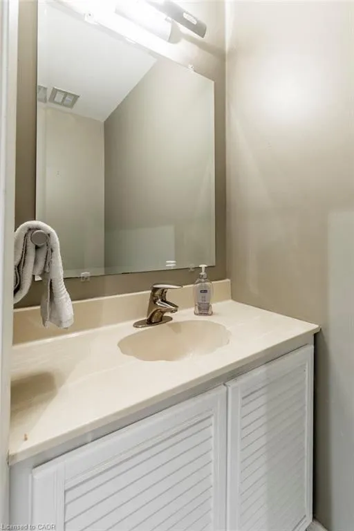 1556 Kern's Road, #3