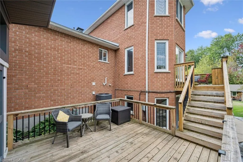 11 Adam Court