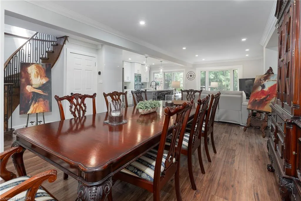3770 Forest Bluff Crescent
