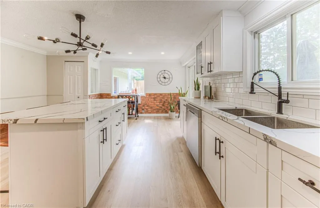 433 Midwood Crescent, #A