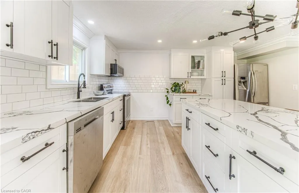 433 Midwood Crescent, #A