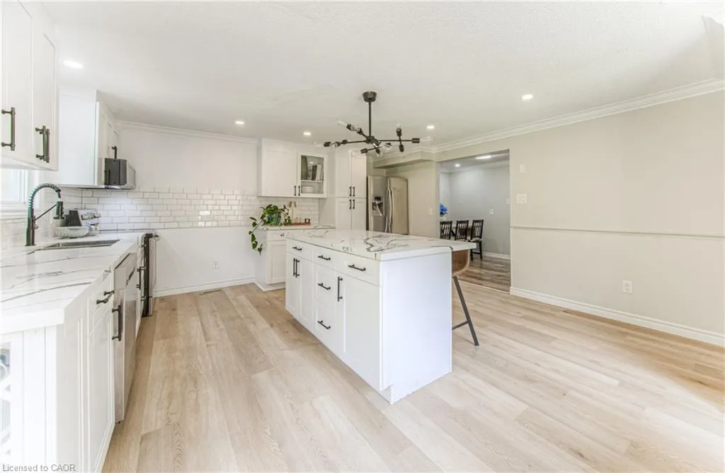 433 Midwood Crescent, #A