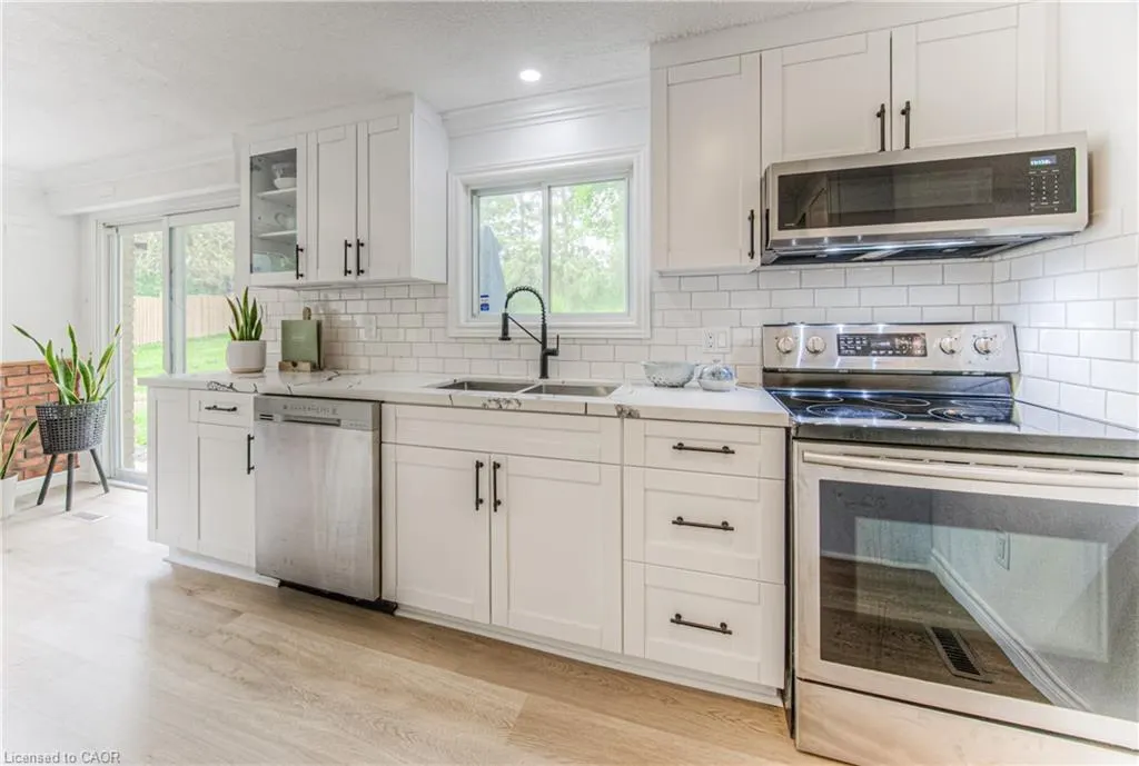 433 Midwood Crescent, #A