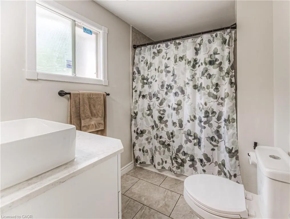 433 Midwood Crescent, #A