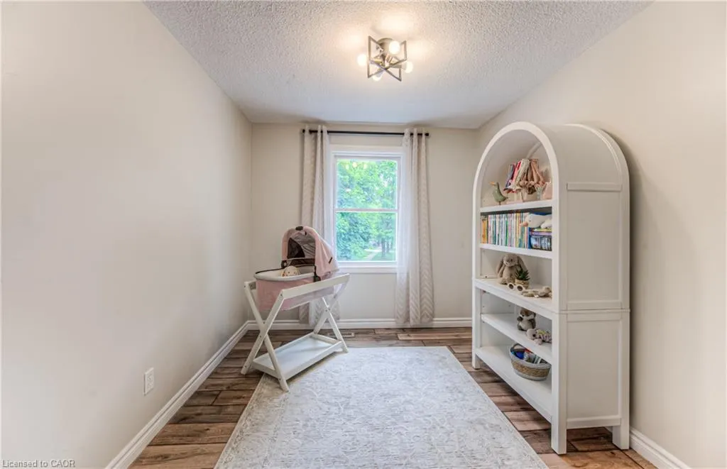 433 Midwood Crescent, #A