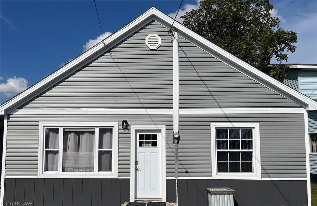 18 Quarry Street