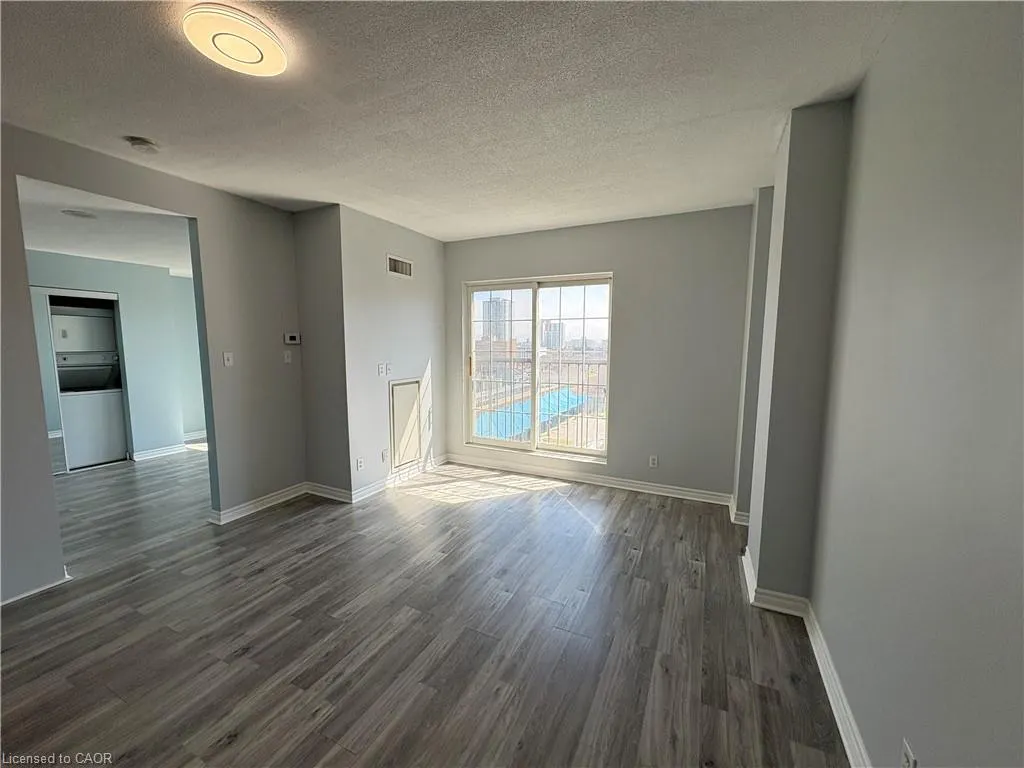 135 James Street S, #804