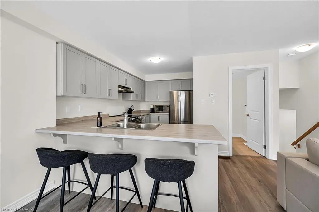 22 Dryden Lane