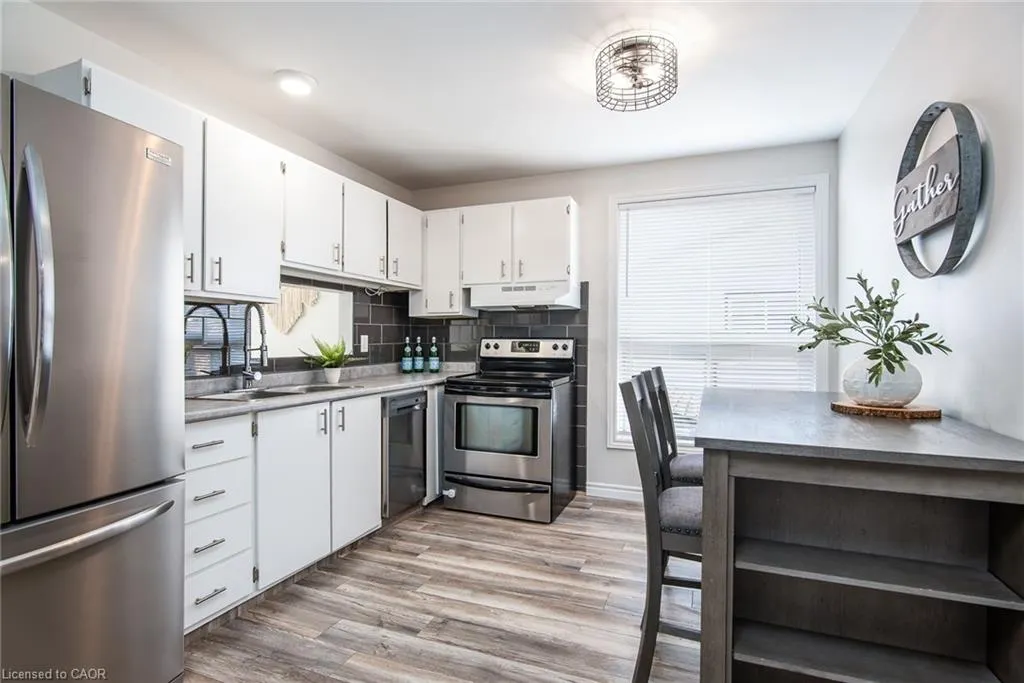 197 Silver Aspen Crescent