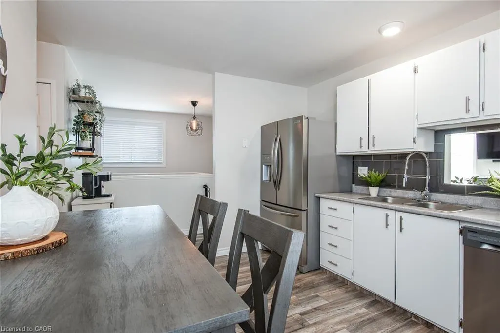 197 Silver Aspen Crescent