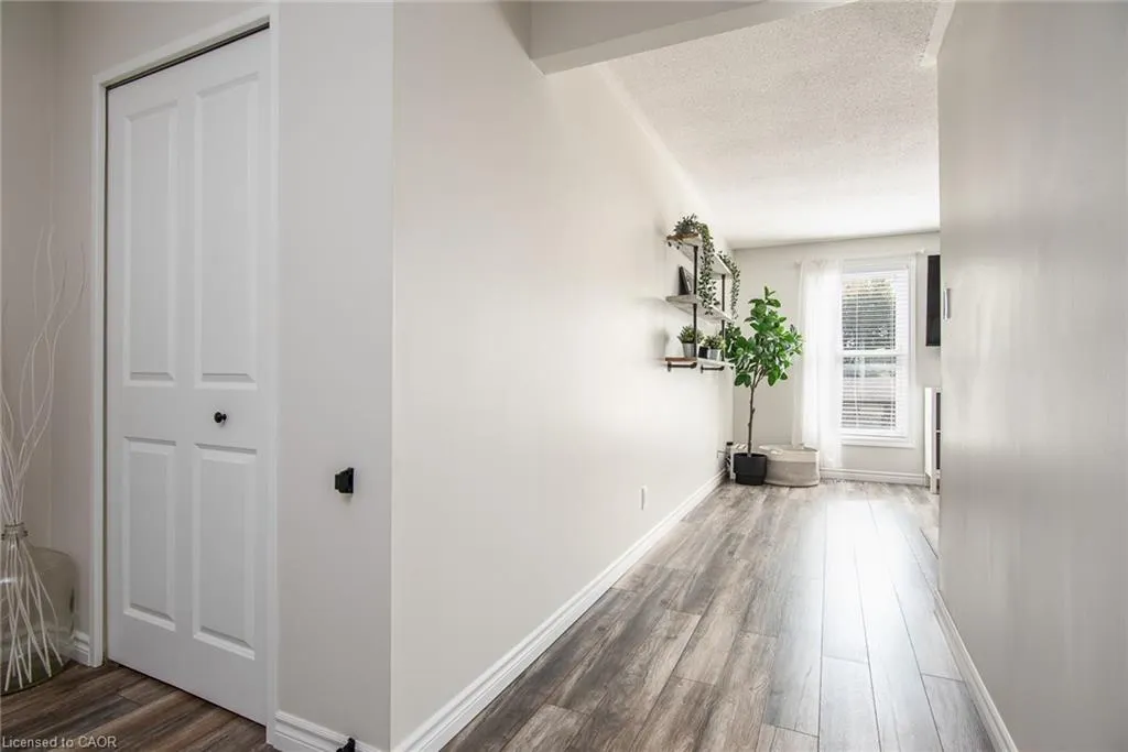 197 Silver Aspen Crescent
