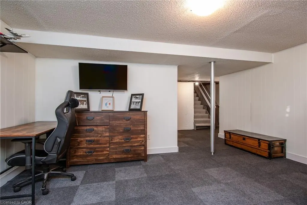197 Silver Aspen Crescent