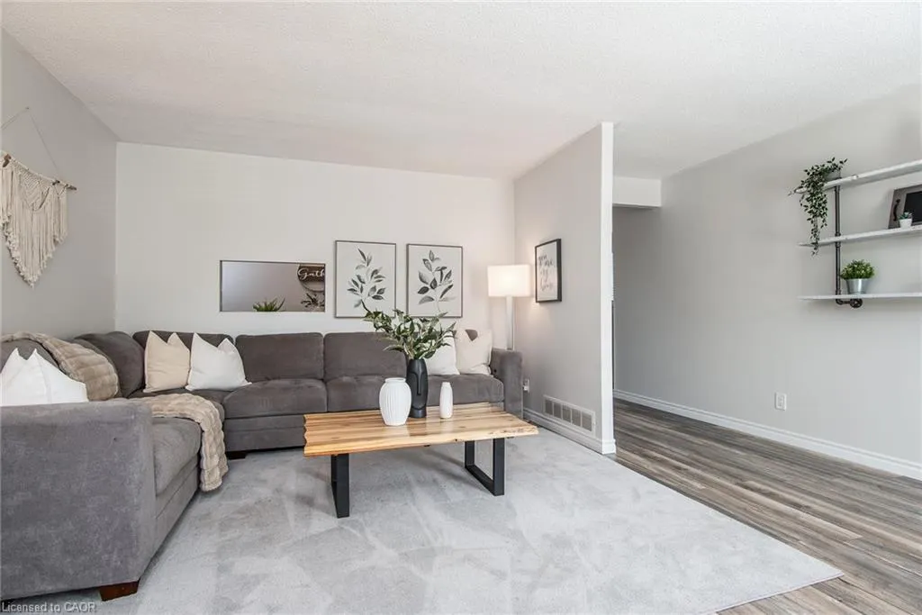 197 Silver Aspen Crescent