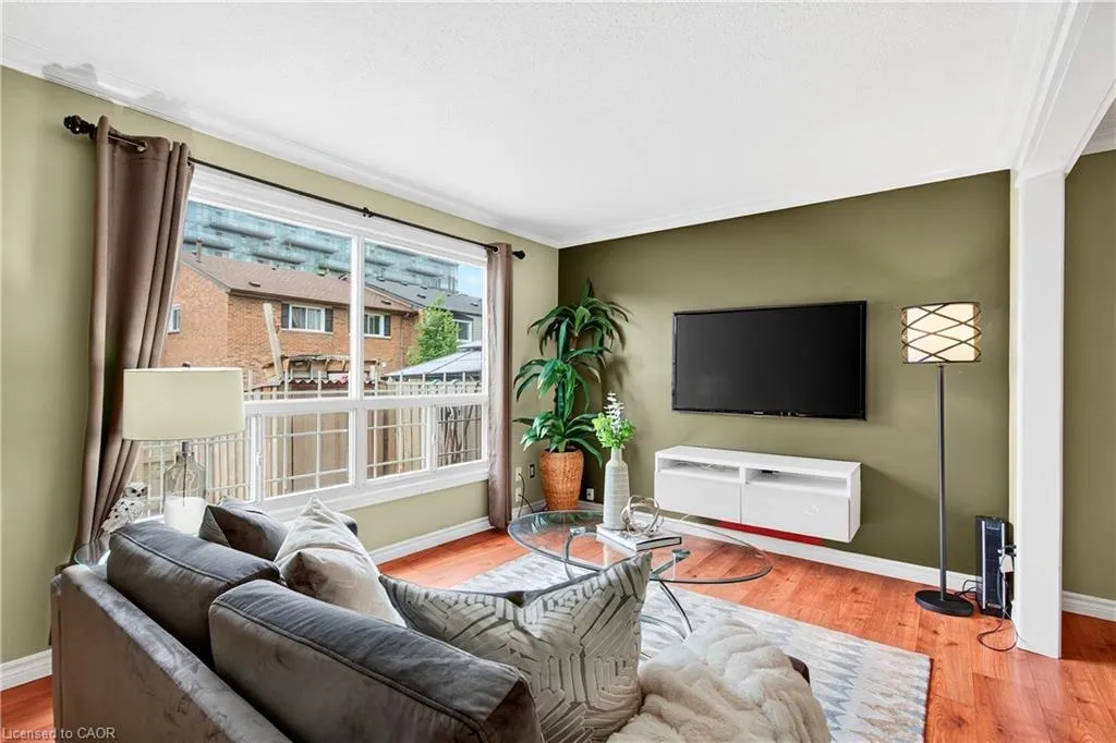 75 Berkindale Drive, #95