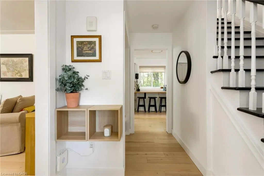 2430 Redfern Road