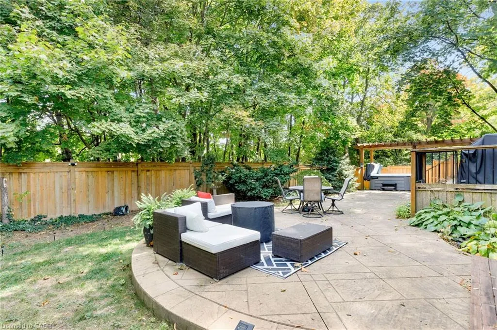 2430 Redfern Road