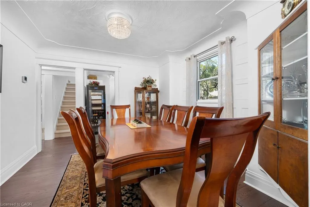46 Newton Avenue