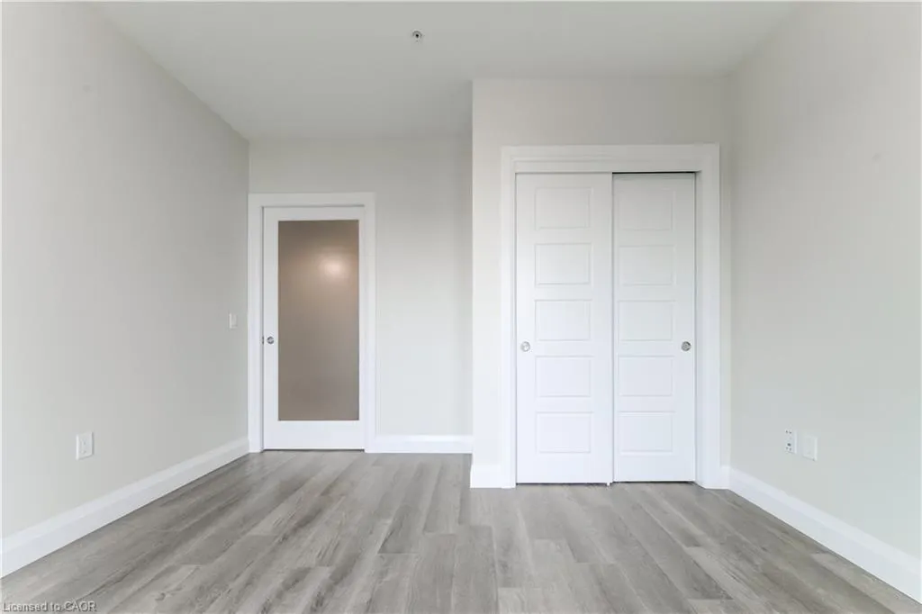 5 Wake Robin Drive, #303