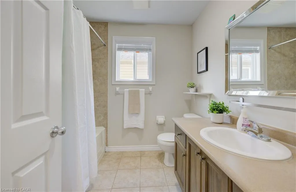 353 Sauve Crescent