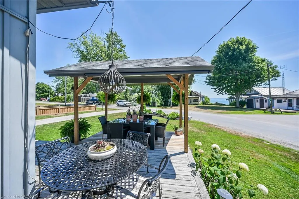 55 Lakeside Drive