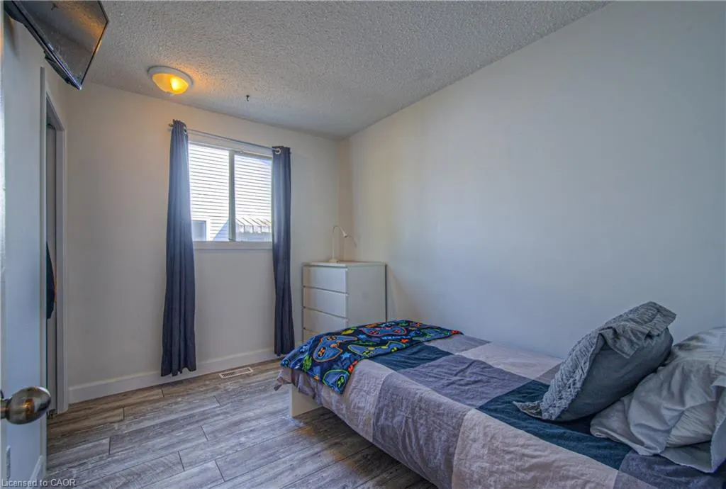 10 Palomino Drive