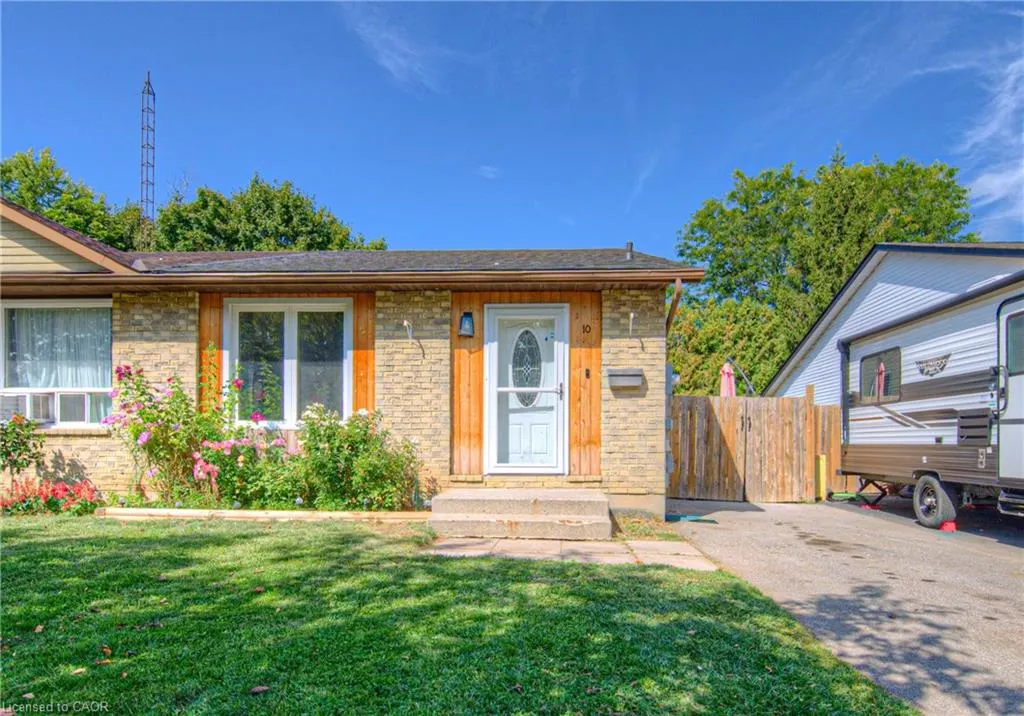 10 Palomino Drive