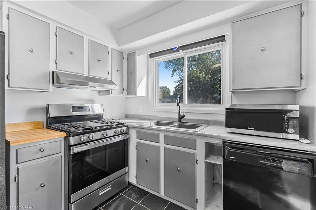 110 Pinehurst Drive, #Main