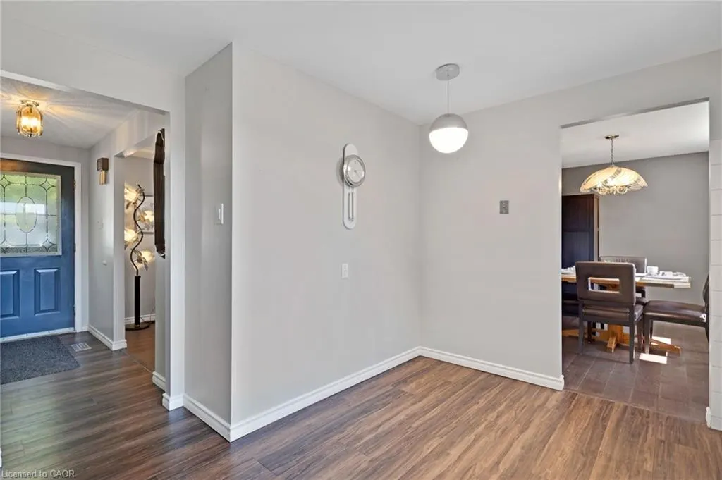 71 Pepperwood Crescent