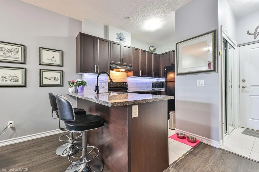 95 Wilson Street W, #310