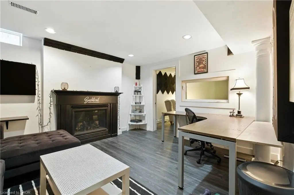 2139 Bushtrail Court