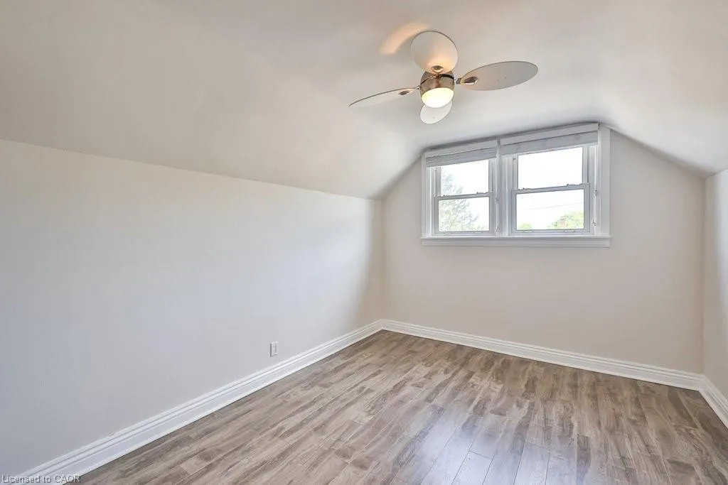 256 Walter Avenue S