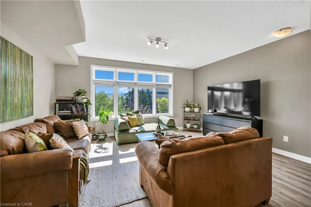 61 Esplanade Lane